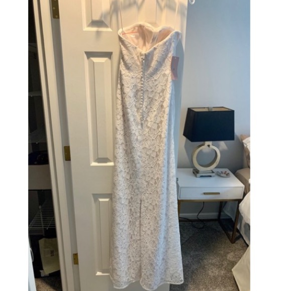 NWT Whispers and Echoes Eastcote Gown - Picture 9 of 10